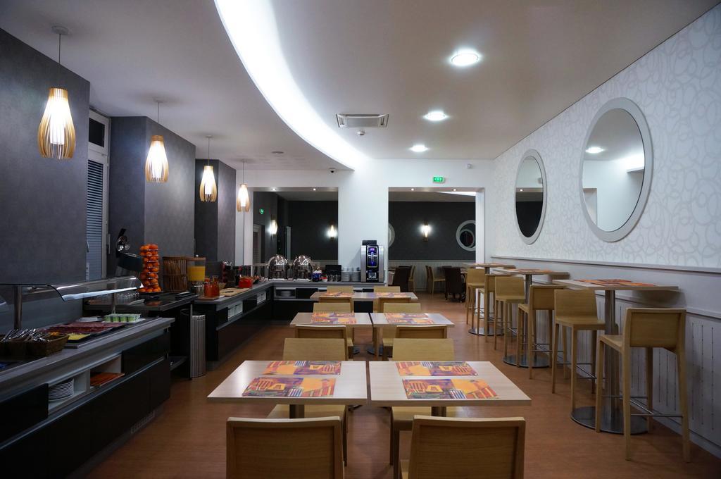 Logis Hotel De Bourgogne - Macon Ngoại thất bức ảnh