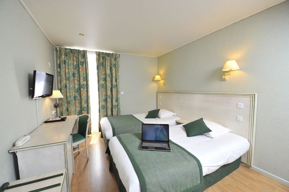 Logis Hotel De Bourgogne - Macon Ngoại thất bức ảnh